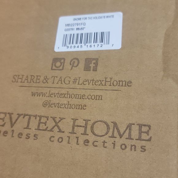 Gnome for the Holidays White Quilt - Levtex HomeNew Queen - Picture 3 of 4